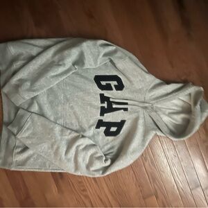 GAP Gray and Black Sweater Classic Pullover